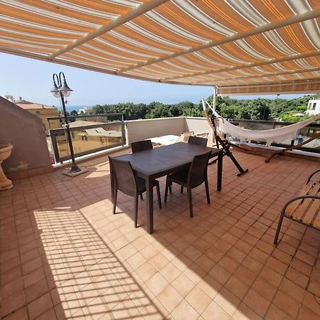 Terrazza A Nettuno E Chiesa Giubilare Santa Maria Goretti Buitenkant foto